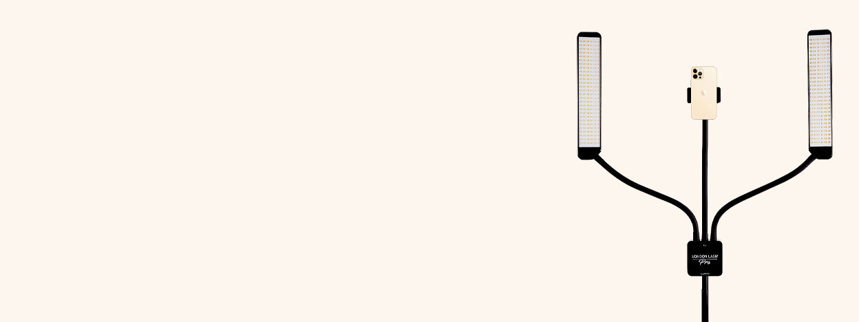 Lash Technician Using Glamcor Beauty Lighting