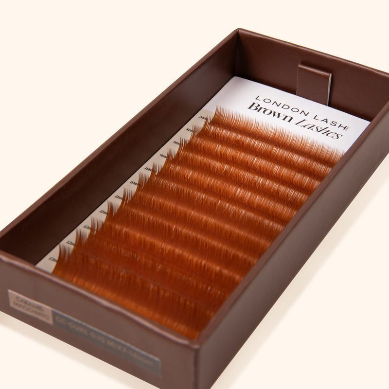 lash extension paper tray with brown ultra solf mink lash extensions inside
