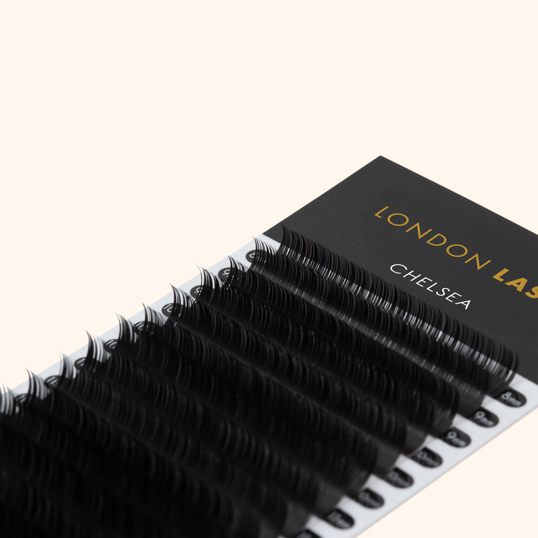 Chelsea Lashes - volume lash extensions, volume lashes, the best volume lashes, the best russian lashes, eyelash extensions, the best lash extensions, the best eyelash extensions, hybrid lashes, russian lashes,  eyelash extensions, classic lashes