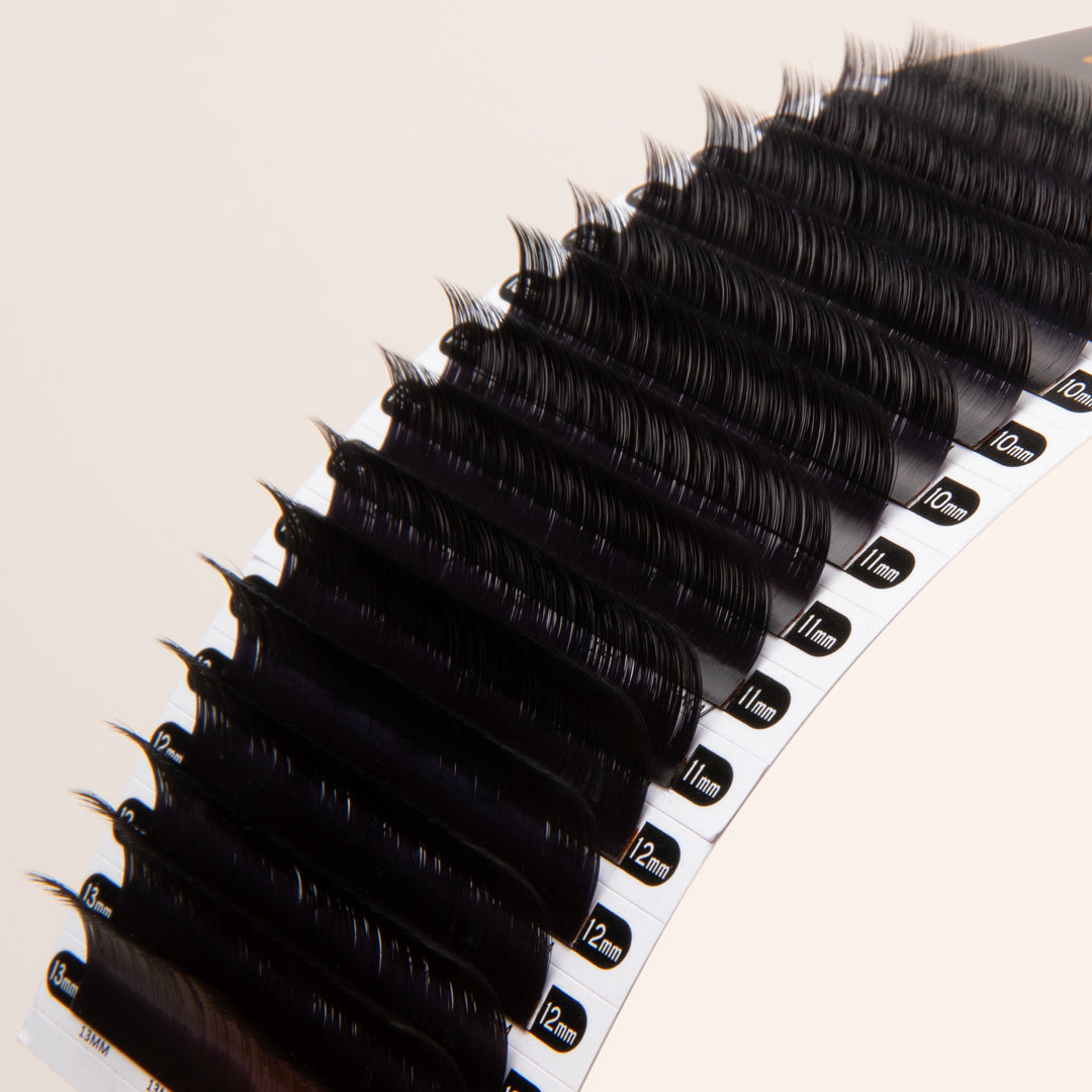 Chelsea Lashes - volume lash extensions, volume lashes, the best volume lashes, the best russian lashes, eyelash extensions, the best lash extensions, the best eyelash extensions, hybrid lashes, russian lashes,  eyelash extensions, classic lashes