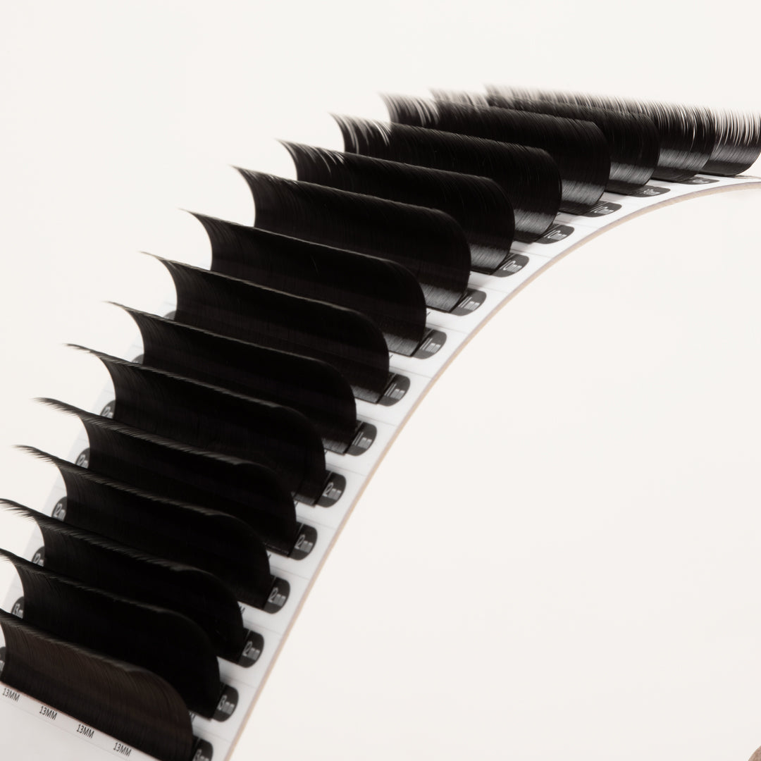best volume lashes, best eyelash extensions for volume, best Russian volume lashes, best eyelash extensions for volume 0.07