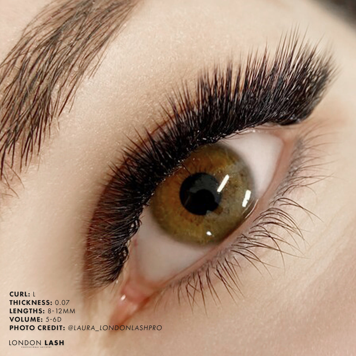 a set of volume lashes on a model using L curl lashes