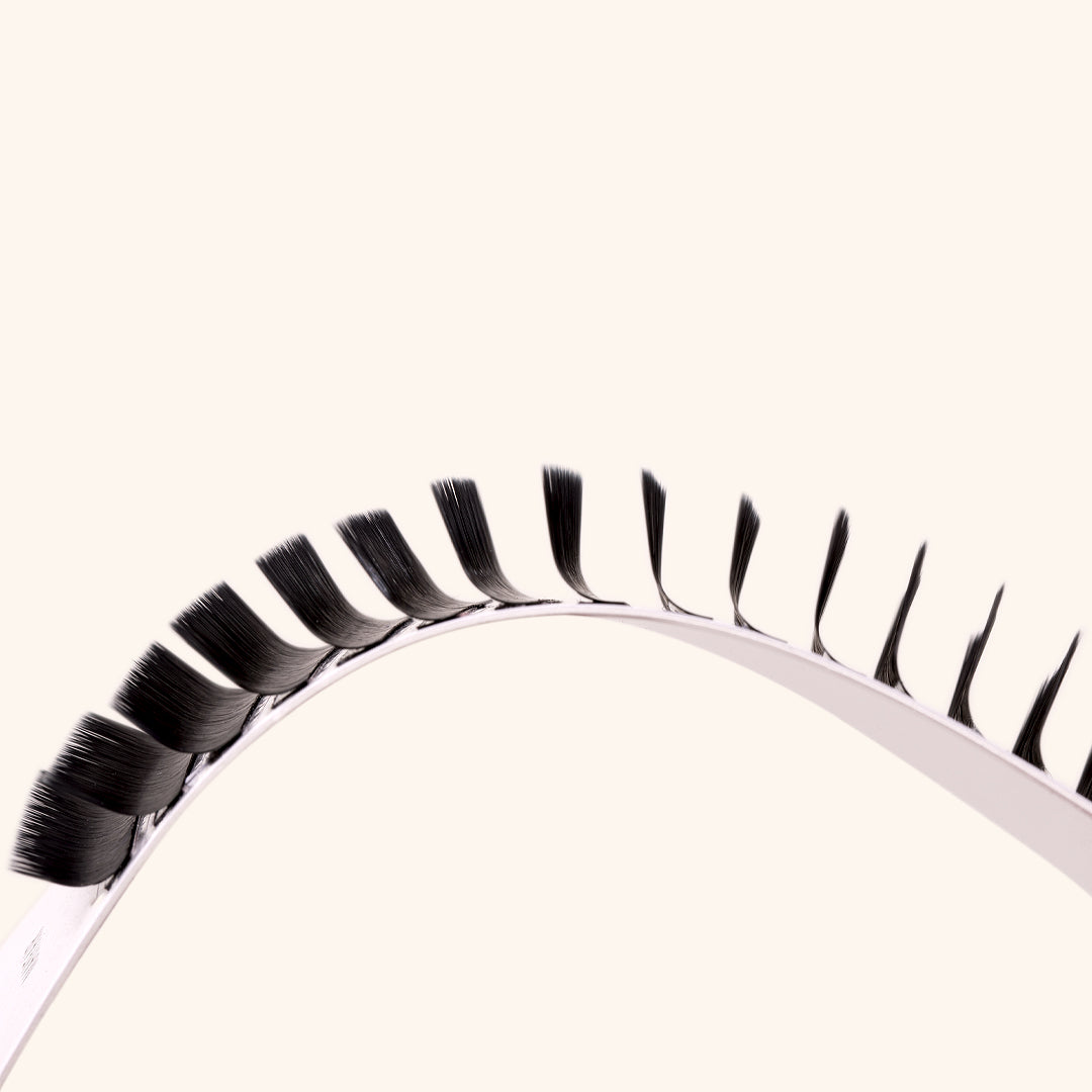 best volume lashes, best eyelash extensions for volume, best Russian volume lashes, best eyelash extensions for volume 0.07